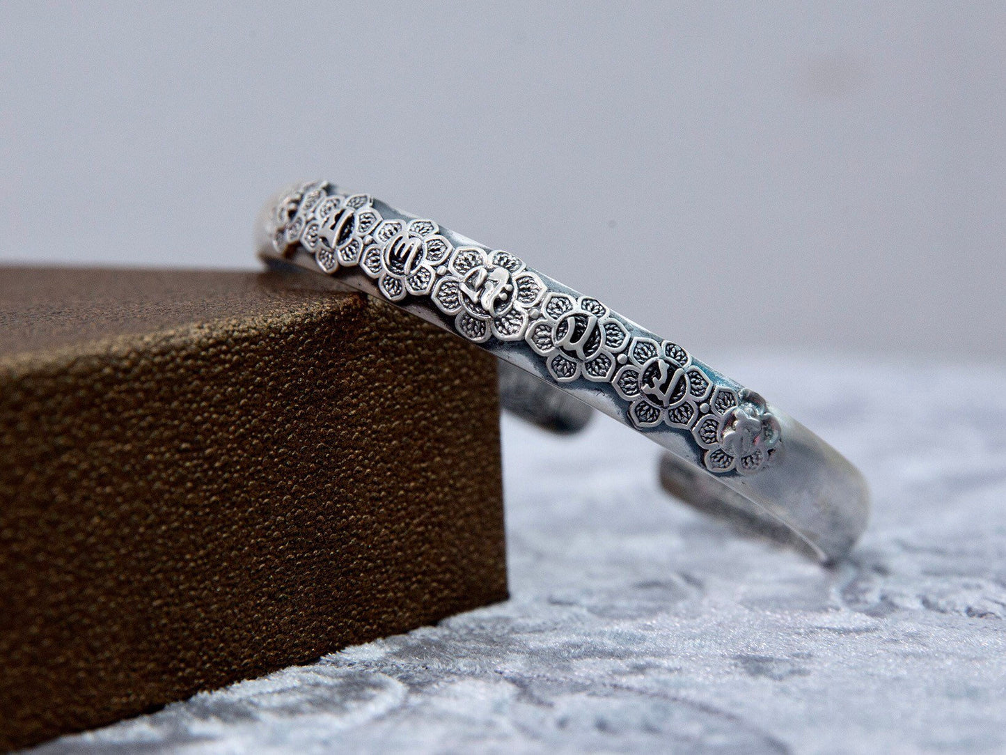 Sterling silver Meditation Bracelet, Tibetan mantra bracelet, silver cuff Protection bracelet, Buddhist jewelry, Yoga Mandala bracelet