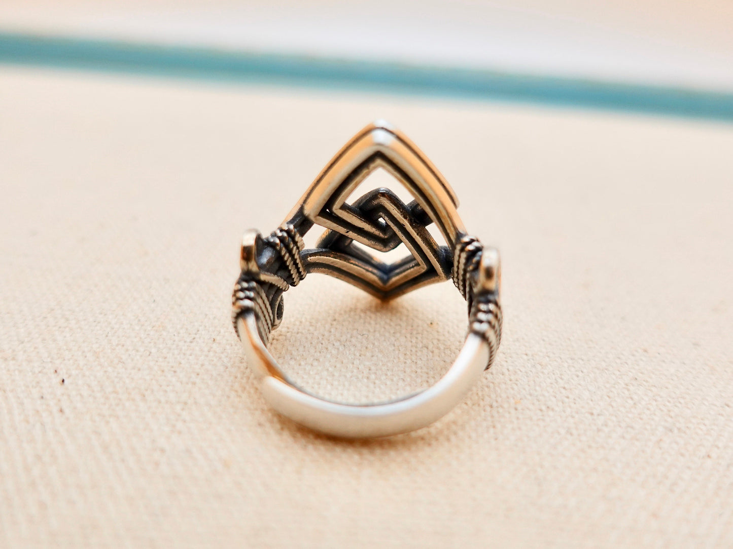 Adjustable Sterling Silver Celtic Knot Ring: Unisex Infinity Band