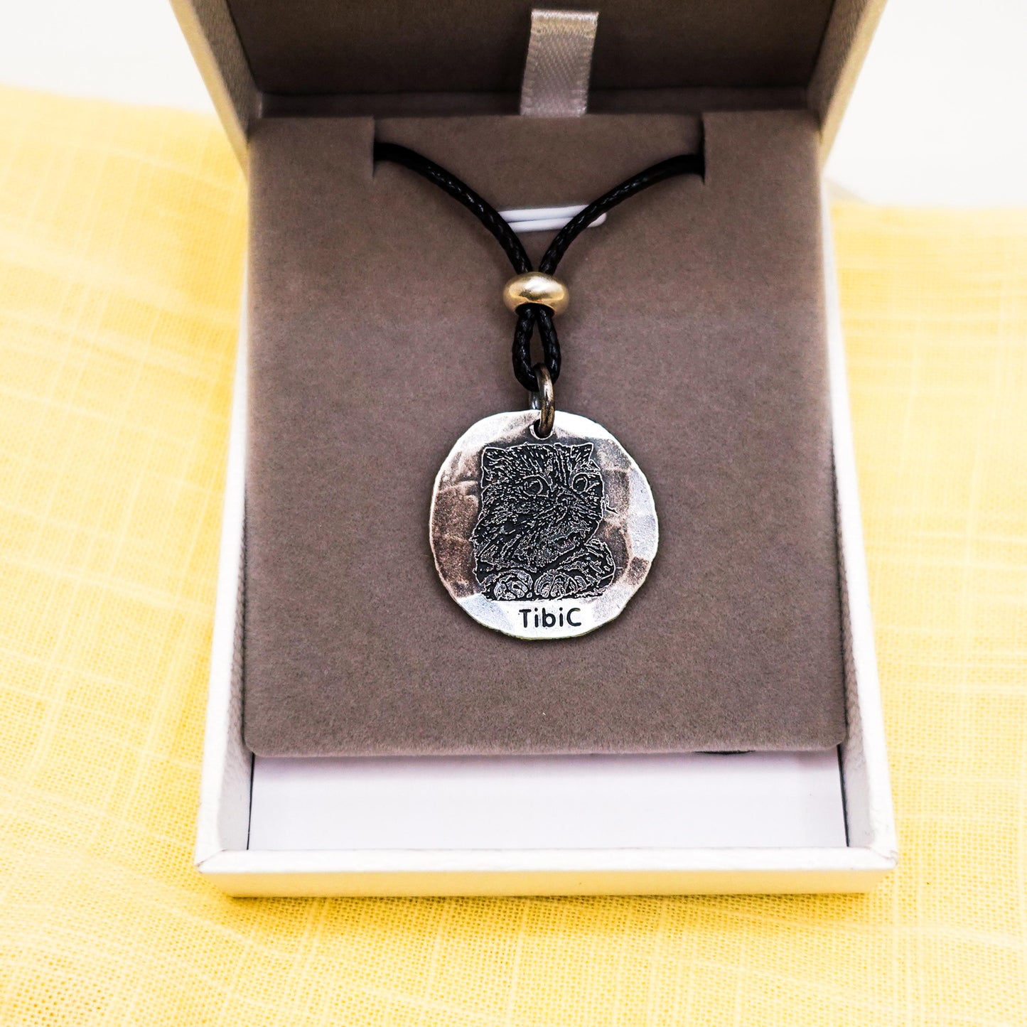 Sterling Silver Customize Portrait Necklace, Unisex Personalized Necklace, Photo Name Initial Engraving Jewelry Gift for Him Mom Dad Lovers