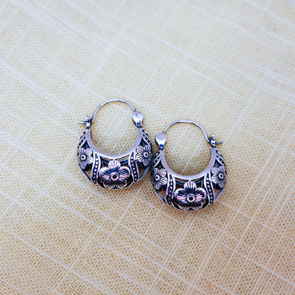 Sterling Silver Hoop Earrings, Filigree Vintage Hoop Earrings, Engraved Hollow Out Floral Small Hoop Earrings