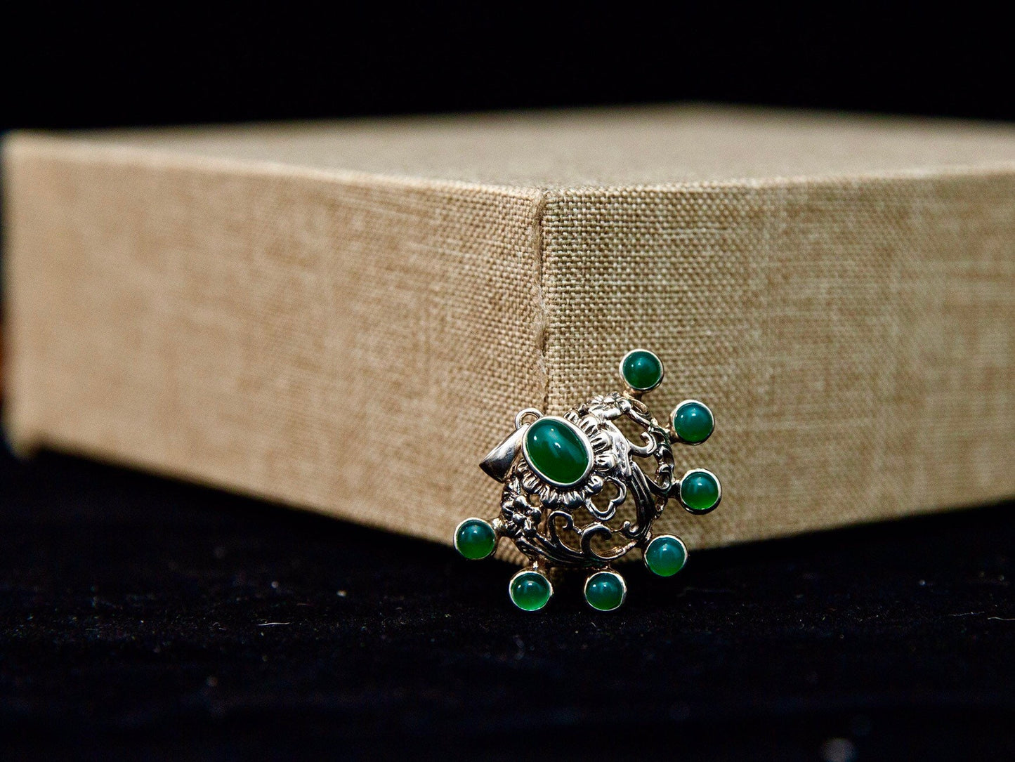 Sterling Silver Fan-shaped Elegant Pendant Necklace, Green Agate Pendant, Green Gemstone Jewelry, Gift for Her