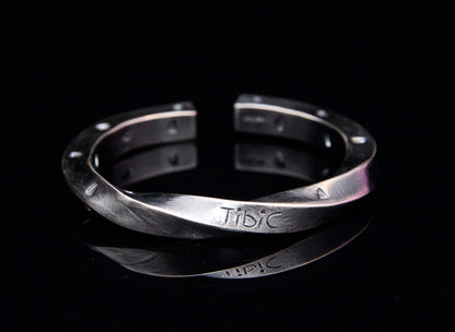 Personalized Sterling Silver Mens Cuff Bracelet – Mobius Infinity Bracelet, Engraved Gift for Him, Blackened Custom Bracelet for Men