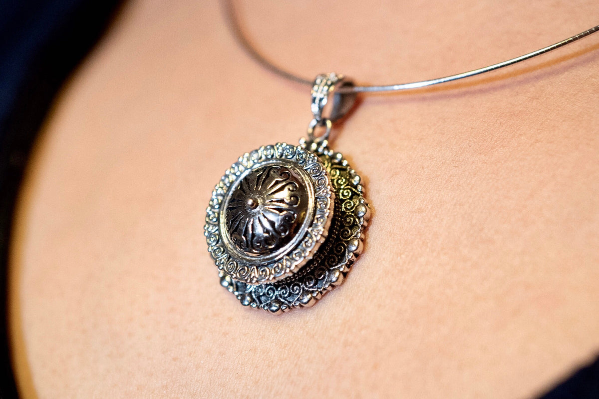 Sterling Silver Filigree Locket Necklace: Vintage Style Pendant