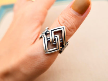 Adjustable Sterling Silver Celtic Knot Ring: Unisex Infinity Band