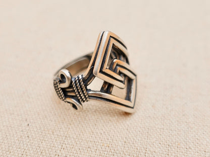 Adjustable Sterling Silver Celtic Knot Ring: Unisex Infinity Band