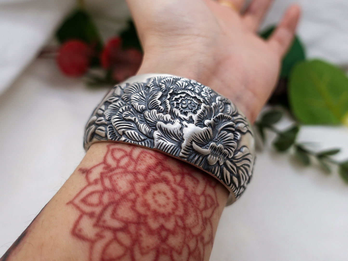 Sterling Sliver Wide Peony Bracelet for Woman Man, Floral Bracelet , Peony Bangle, Peony Wide Cuff, Gift for Mom Wife Sisters Girlfriend