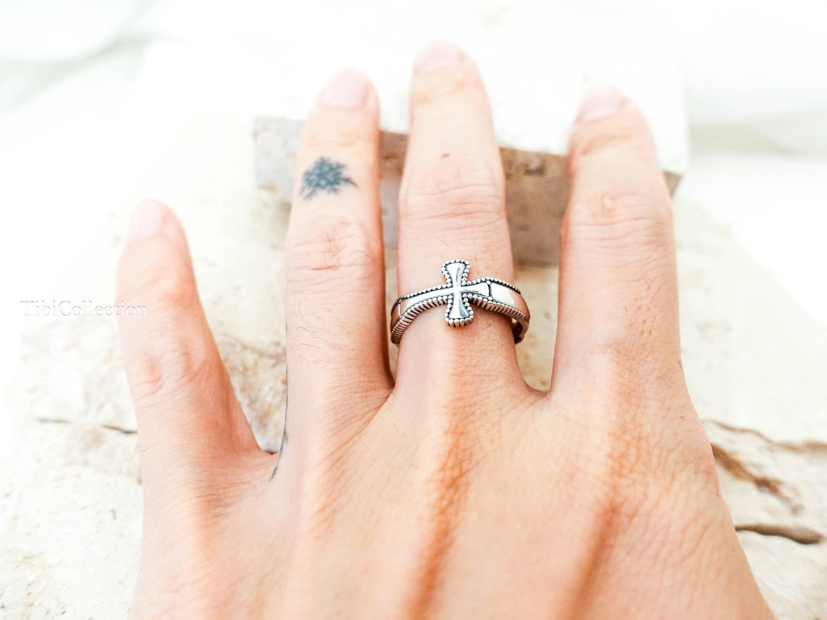 Sterling Silver Cross Ring, Adjustable Oxidized Unisex Celtic Cross Ring for Men Women Religious Jewelry Gift for Him Her