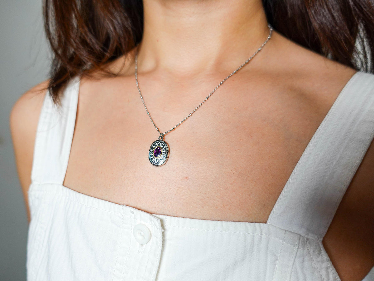 Sterling Silver Amethyst Locket Necklace. Vintage Photo Locket. Jewelry Gift for Mom Her Sis