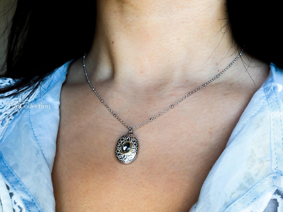 Peridot Locket Necklace Sterling Silver, August Birthstone Vintage Jewelry Gift
