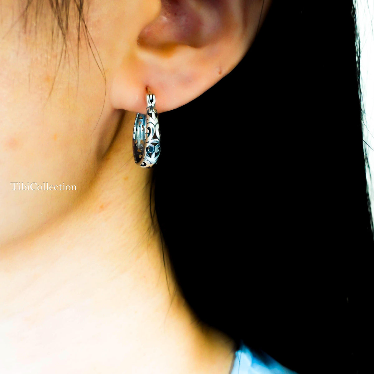 Sterling Silver Vintage Floral Hoop Earrings, Lightweight Hoops Gift for Mom