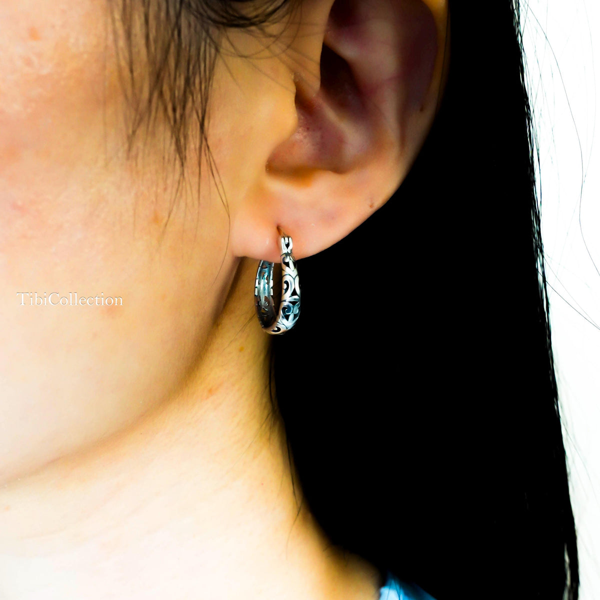 Sterling Silver Vintage Floral Hoop Earrings, Lightweight Hoops Gift for Mom