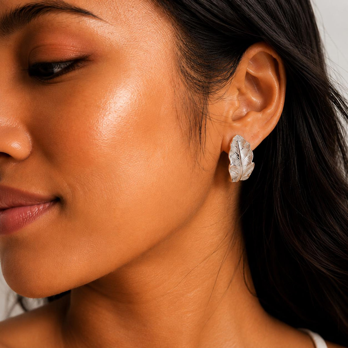 Sterling Silver Leaf Stud Earrings, Feather Earrings Everyday Jewelry Gift for Her Mom Sis
