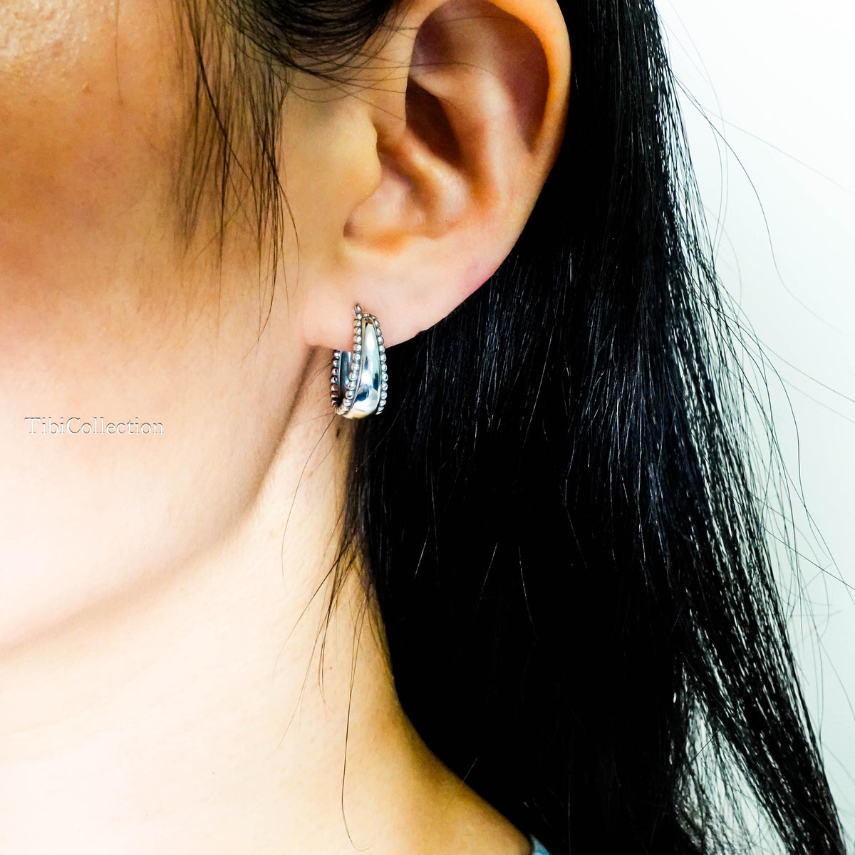 Sterling Silver Oval Huggie Hoop Earrings, Dome Chunky Hoops Vintage Jewerly Gift for Her
