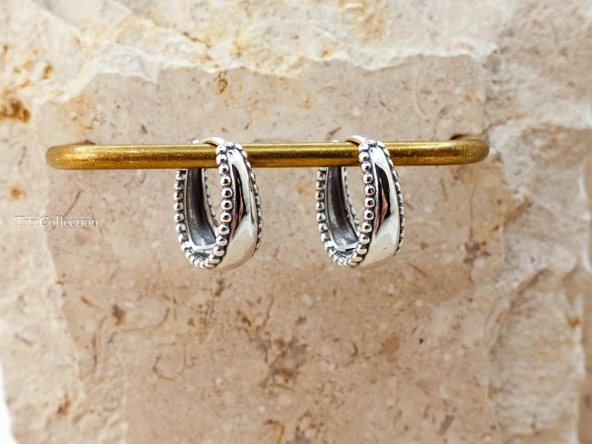 Sterling Silver Oval Huggie Hoop Earrings, Dome Chunky Hoops Vintage Jewerly Gift for Her