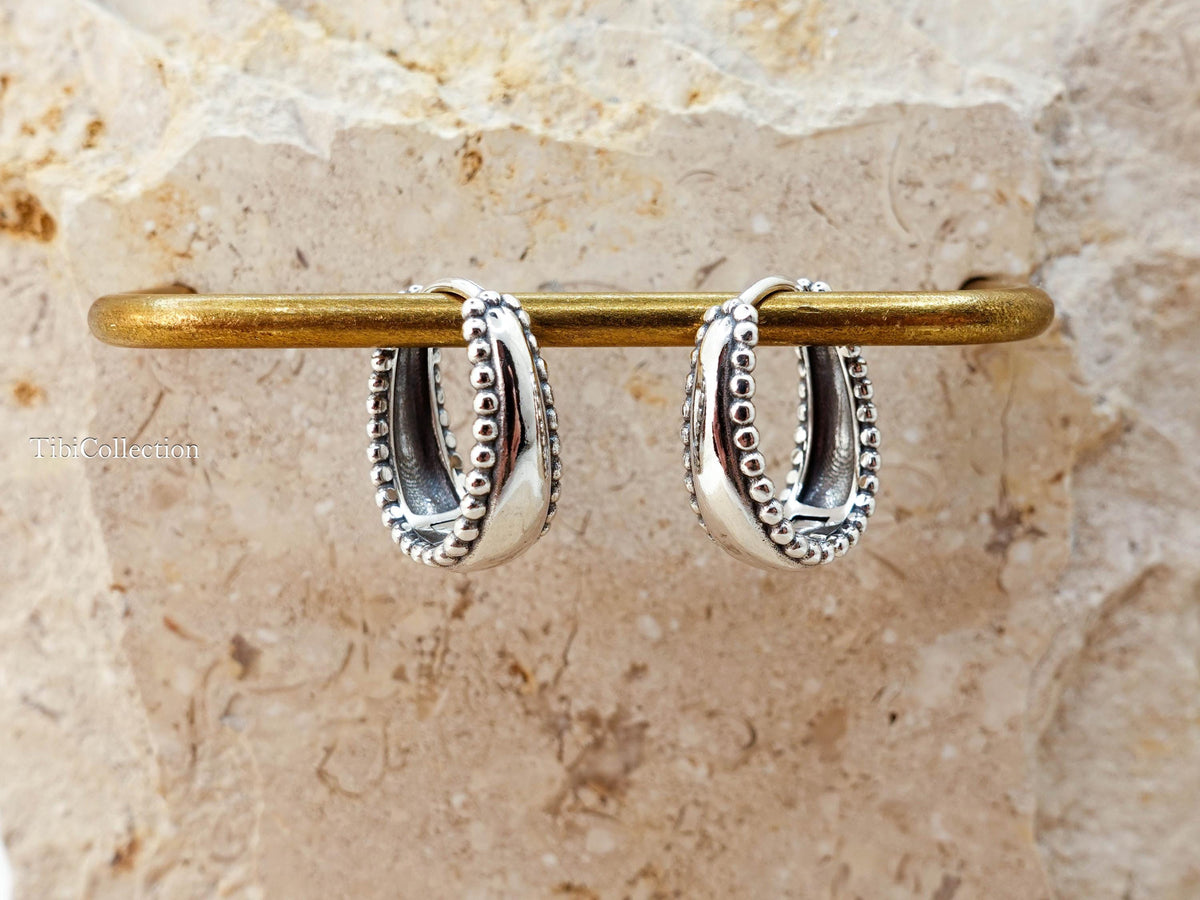 Sterling Silver Oval Huggie Hoop Earrings, Dome Chunky Hoops Vintage Jewerly Gift for Her