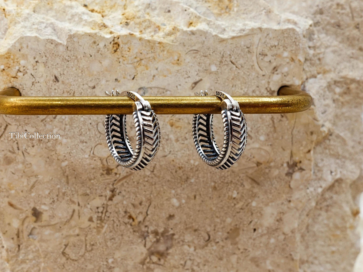 Sterling Silver Vintage Spiral Hoop Earrings, Unisex Small Hoops for Men, Gift for Him