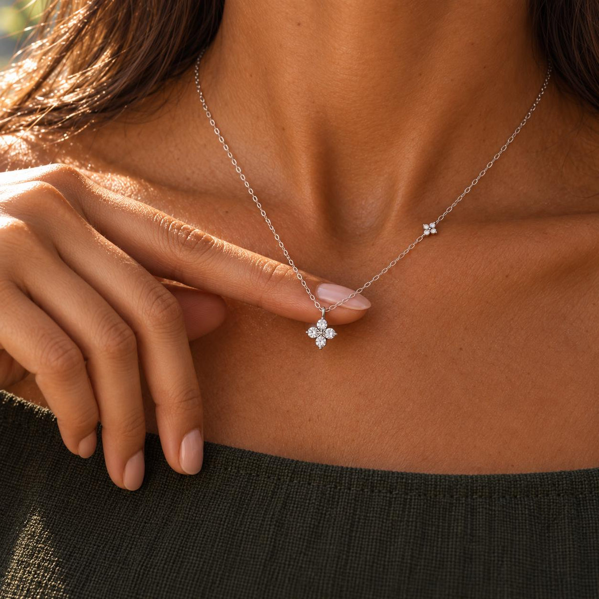 Sterling Silver Clover Moissanite Necklace, Dainty Flower Diamond Necklace Gift for Her