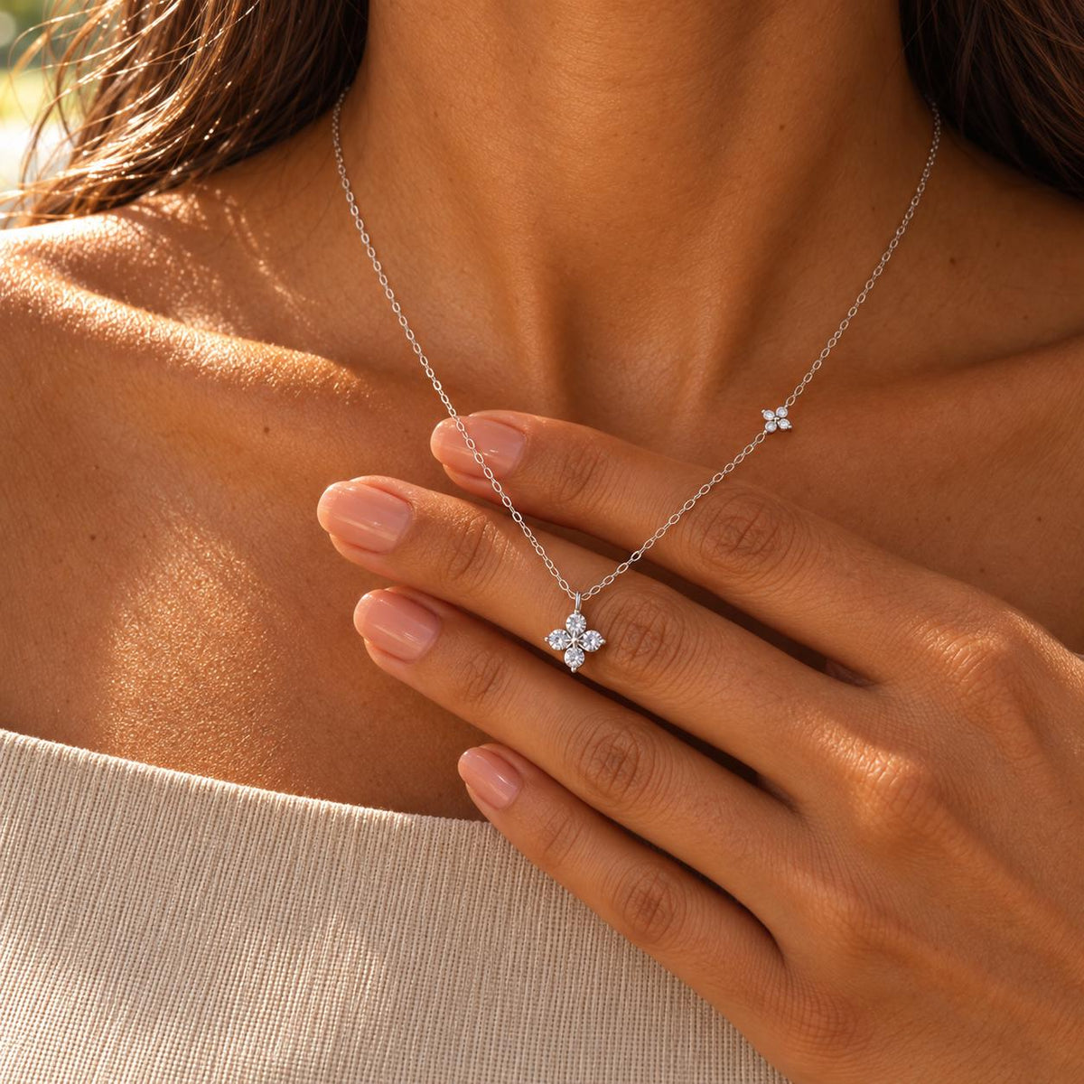 Sterling Silver Clover Moissanite Necklace, Dainty Flower Diamond Necklace Gift for Her