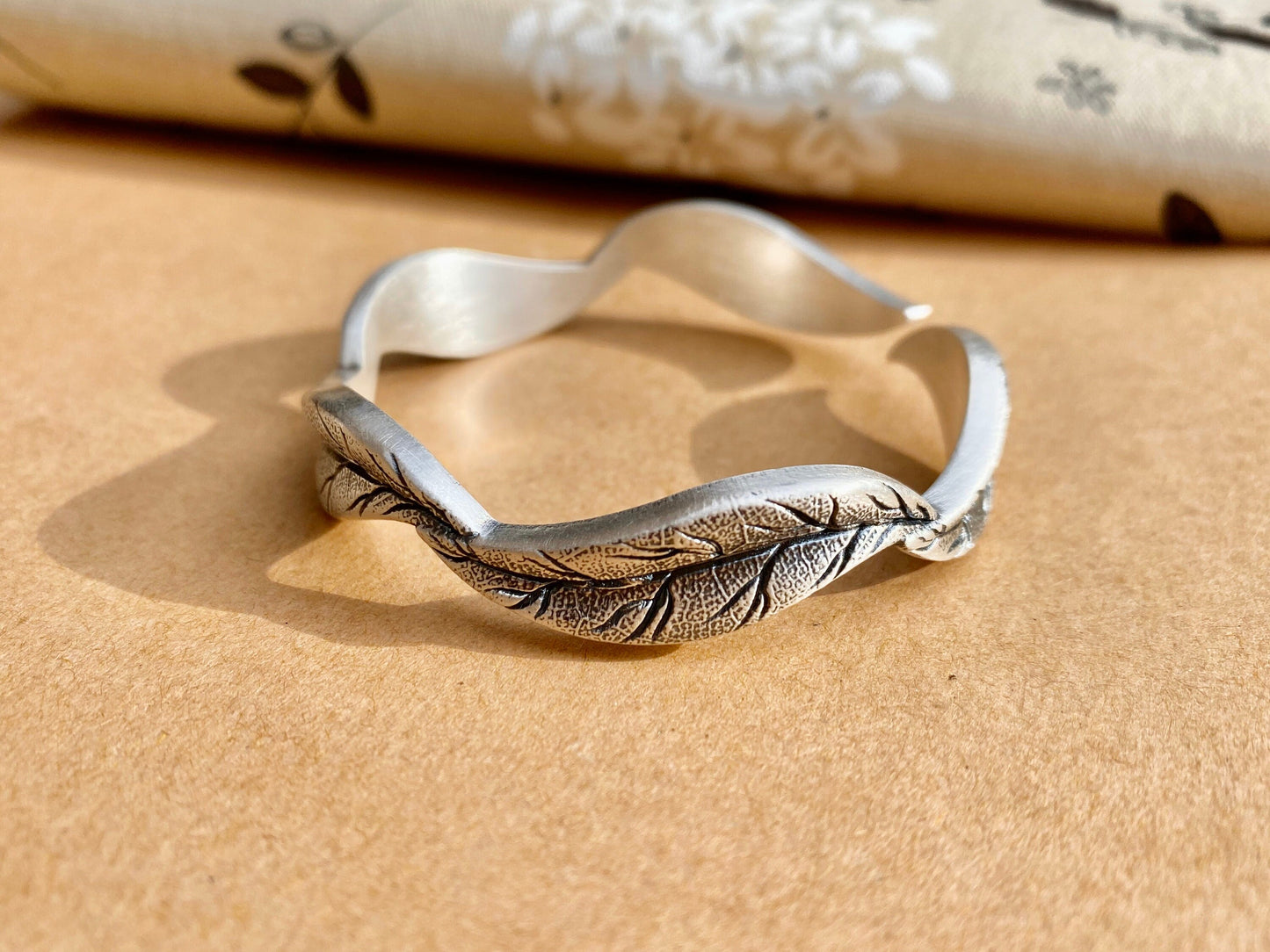 Sterling Silver Cuff Bracelet, Leaf bangle Bracelet, leaf jewelry, nature cuff bracelet, engraved bracelet, silver bracelet for men women - TibiCollection