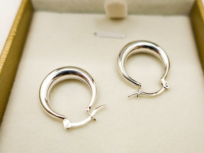 Sterling Silver Hoop Earrings, Lightweight Classic Hoop Earrings, Minimalist Plain Earring for Everyday - TibiCollection